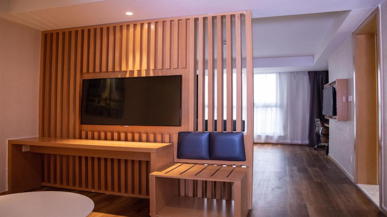 Holiday Inn Express Zhangjiakou Park View, An Ihg Hotel Exterior photo