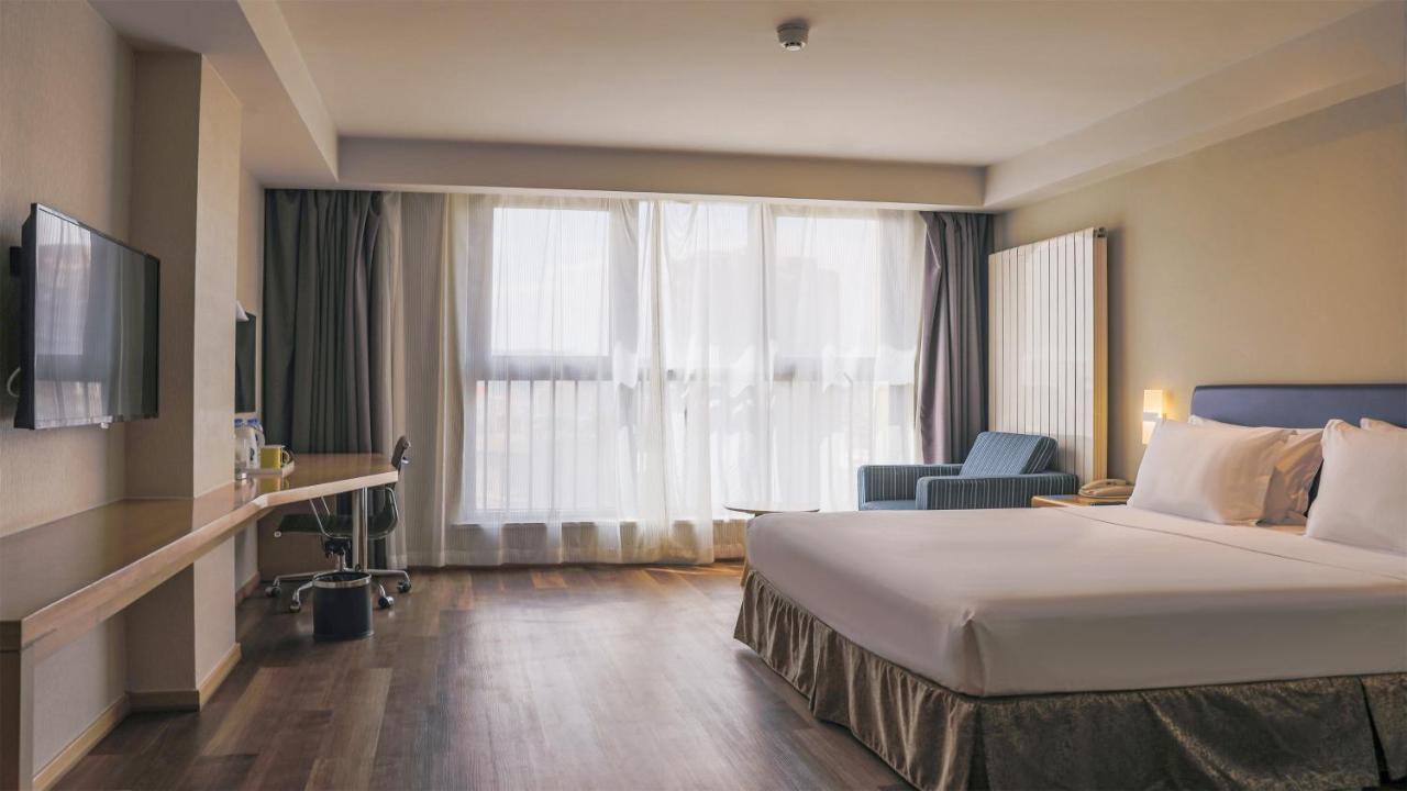 Holiday Inn Express Zhangjiakou Park View, An Ihg Hotel Exterior photo