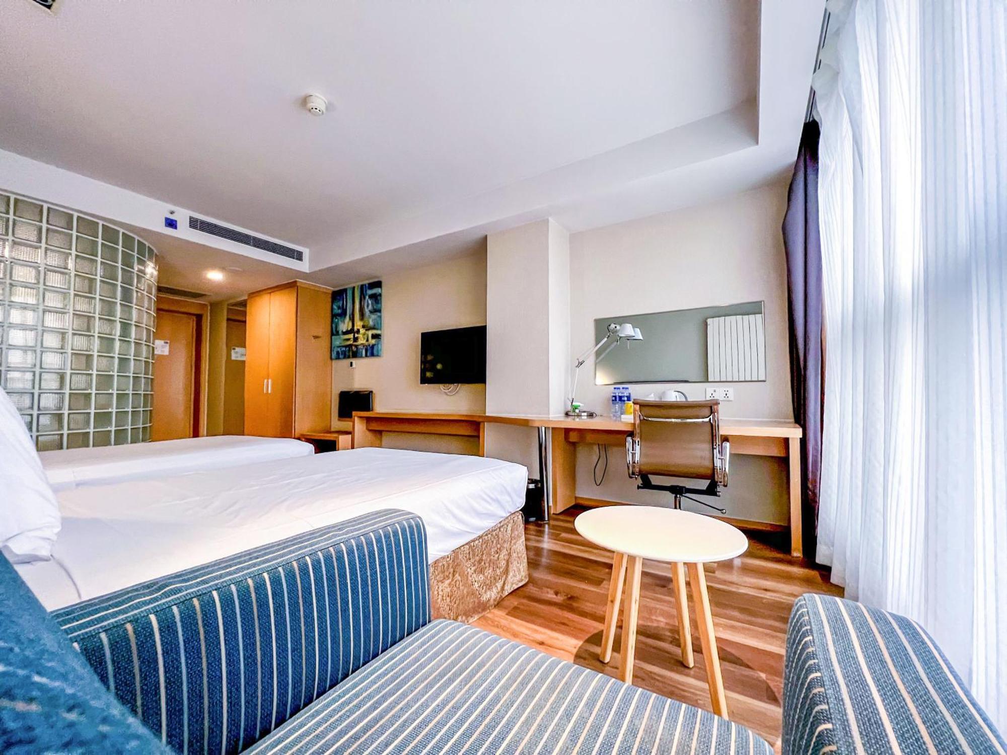 Holiday Inn Express Zhangjiakou Park View, An Ihg Hotel Exterior photo