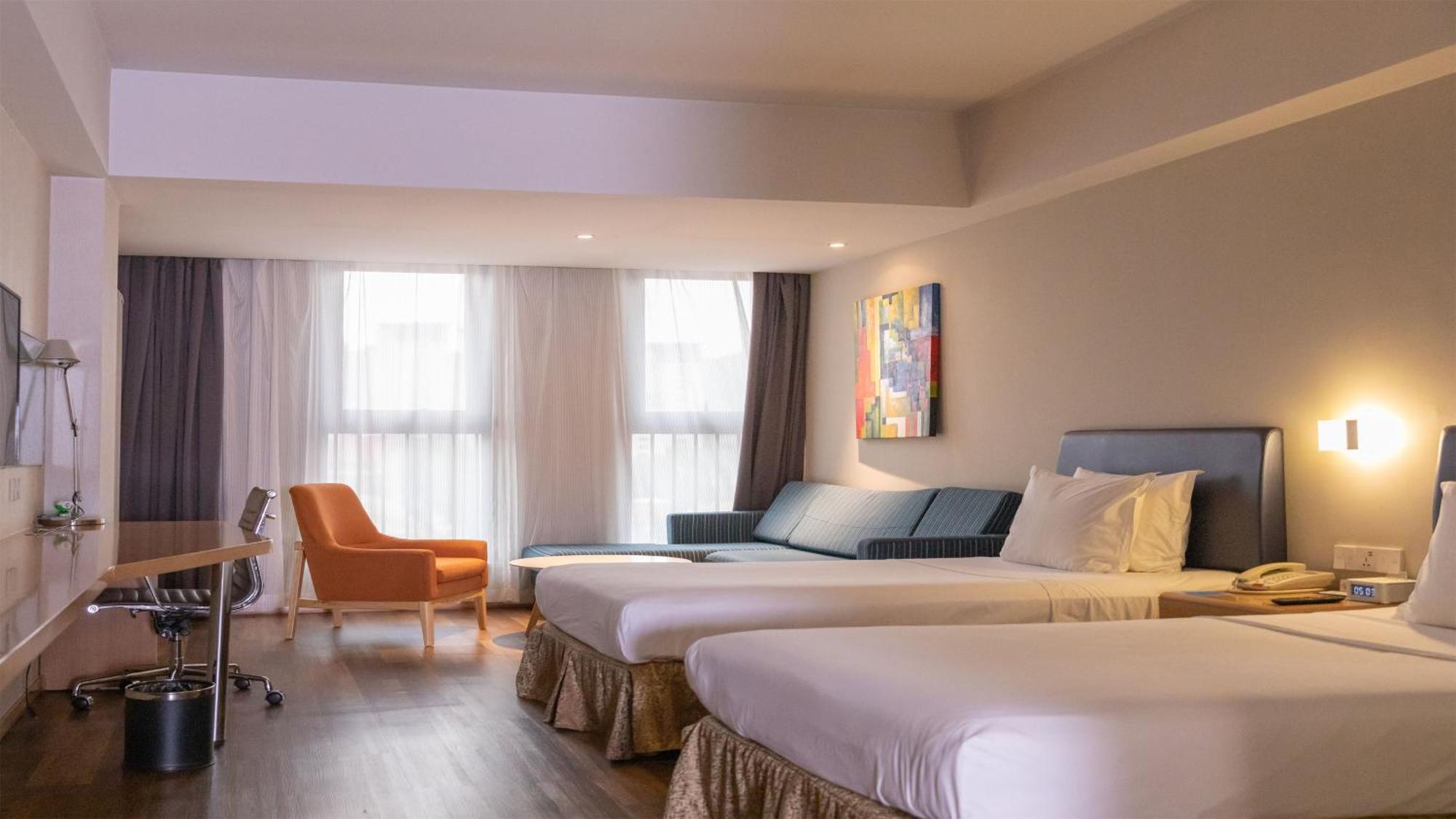 Holiday Inn Express Zhangjiakou Park View, An Ihg Hotel Exterior photo